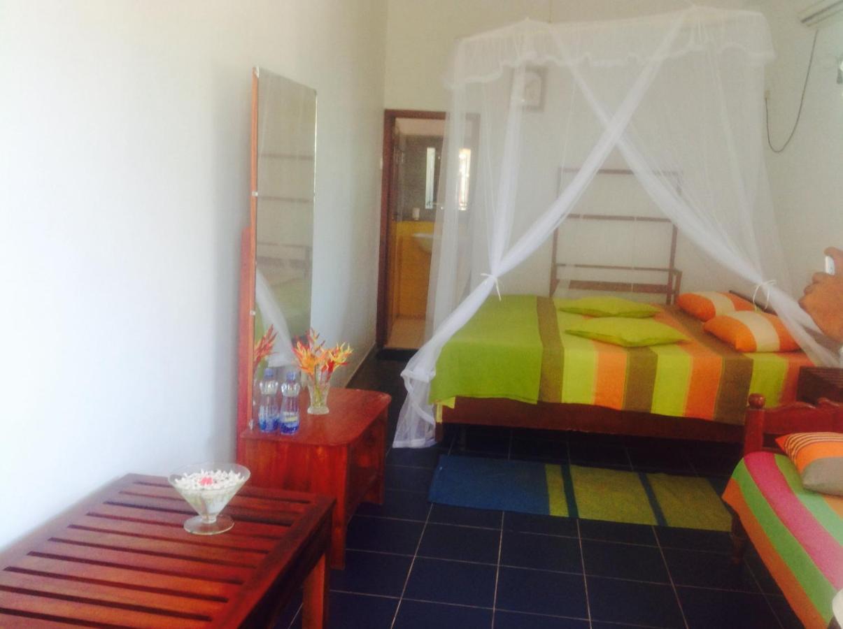 Samans Guesthouse Tangalle Ngoại thất bức ảnh